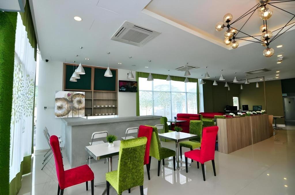 Le Garden Hotel Kota Kemuning Shah Alam Exterior photo