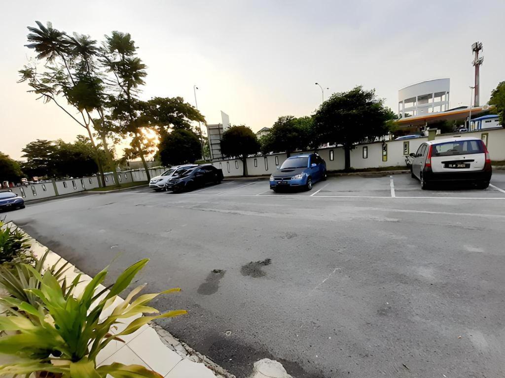 Le Garden Hotel Kota Kemuning Shah Alam Exterior photo
